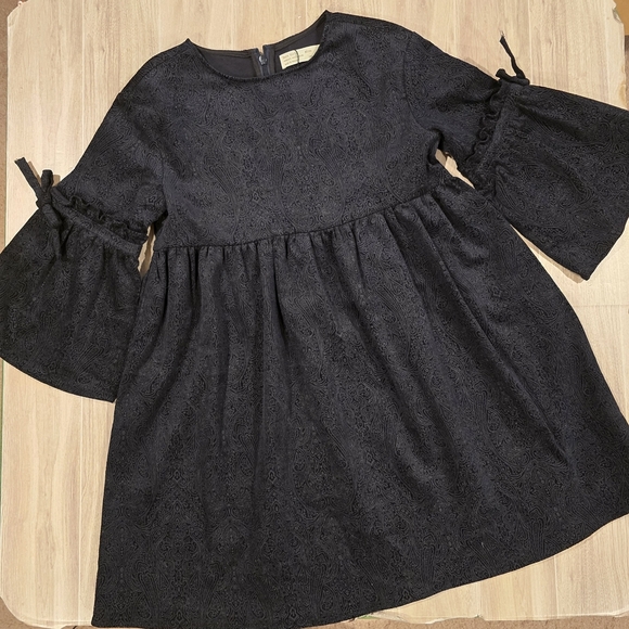 ZARA GIRLS DRESS, Bell Sleeve, Tie Detail, Gathered Waistline Full Skirt Blk 9. - Picture 1 of 10